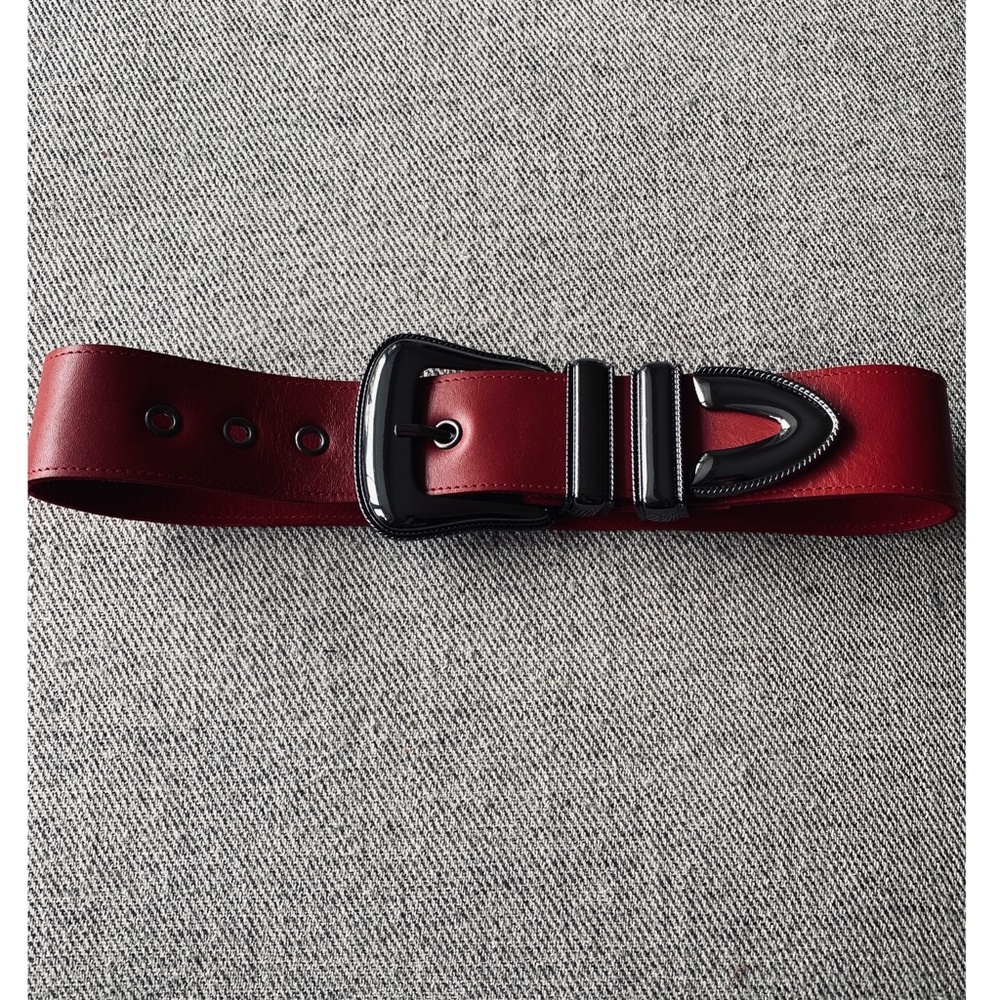 - NEW DUNDAS X REVOLVE Red Leather Belt AX3